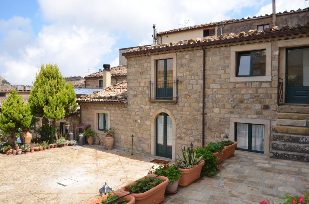 La Carretteria Guest House Mistretta Exterior photo
